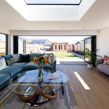 Luxury Designer Coastal Home For 10 With Hot Tub West Wittering Exterior foto